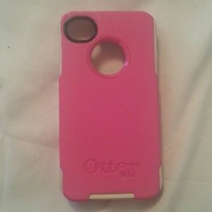 Pink Commuter series IPhone 4 otterbox