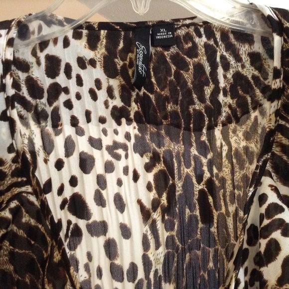 ๐๐. Nice leopard print top. ๐๐. sz XL - Picture 2 of 2