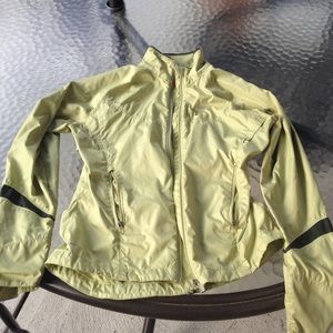 Nike Fitstorm Lightweight Jacket (lime green)