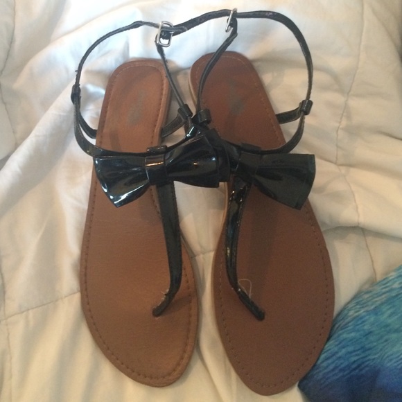 🚩SOLD🚩 Bow Tie Sandals