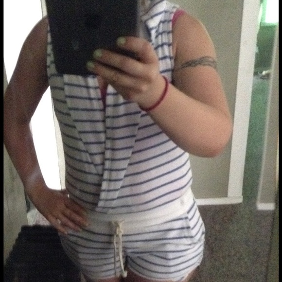 Victoria's Secret Angel Romper Sz Sm