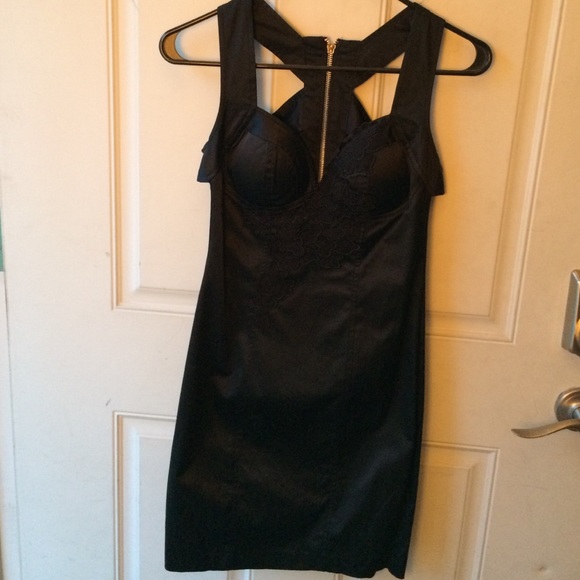 🌺HP🌺 XOXO little black dress