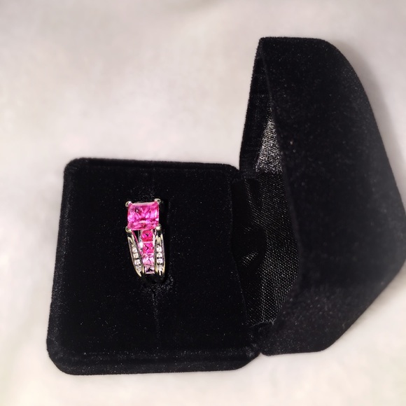 💍*Real White Gold Diamonds & pink sapphire ring💍 - Picture 2 of 4