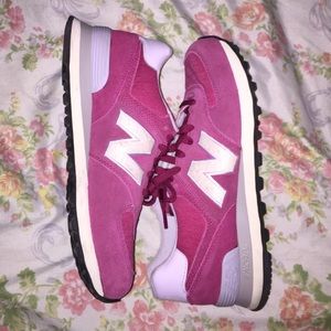 Women's Pink/Magenta New Balance 574