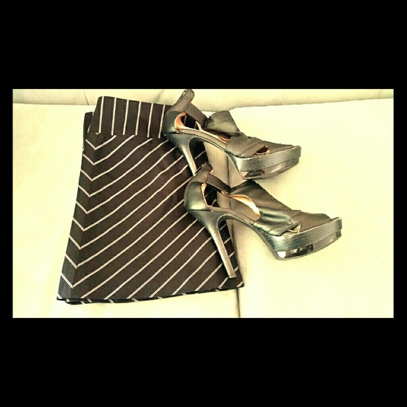 Black and white striped mini skirt