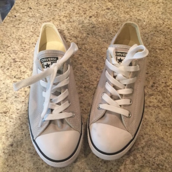 Grey converse all stars- dainty