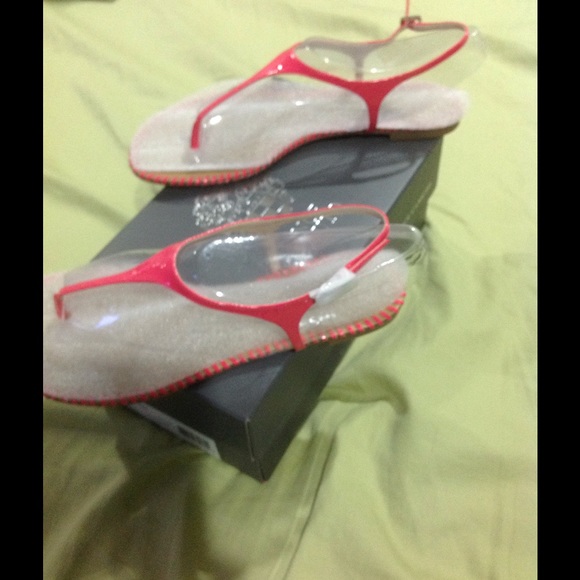 Thong sandals -NWOT never worn - Picture 1 of 4