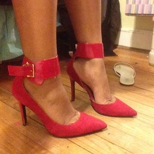 Red hot heels