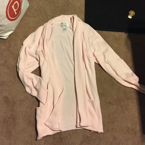 Light pink sweater. Vintage