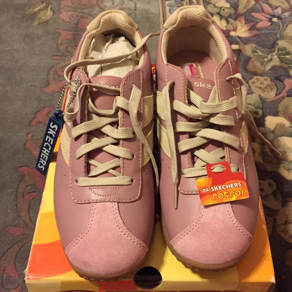 NWT Skechers Pink Retro Shoes sz7.5