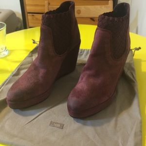 Hoss Intropia Kristin Burgundy Suede Wedge Boot