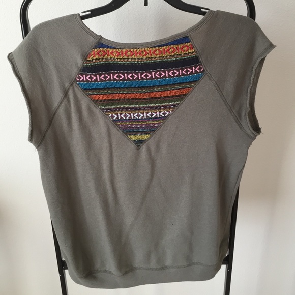 Green top - Picture 2 of 2