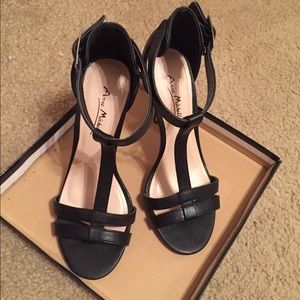 Black heels by Anne Michelle