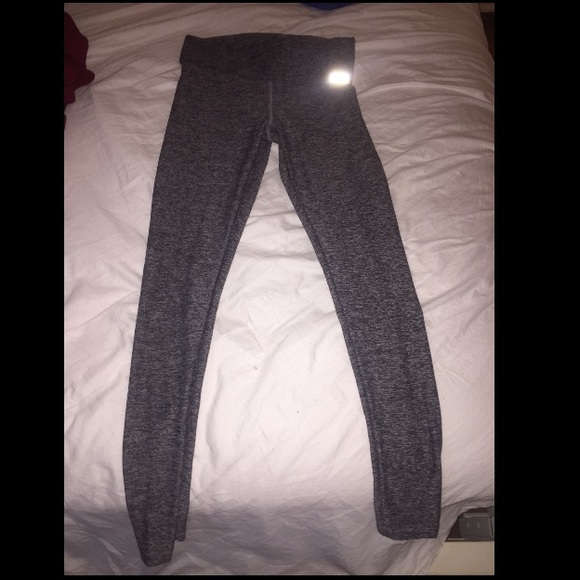 grey leggings