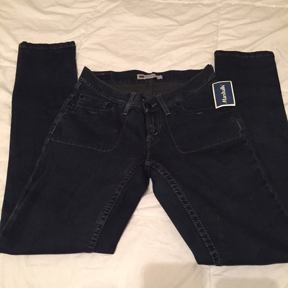 BNWT Levi skinny jeans. Curvy skinny stretch sz 5