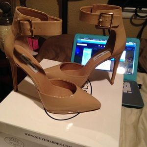 Steve Madden size 9 brand new