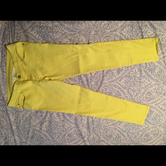 Celebrity Pink Brand skinny jeans, yellow wash