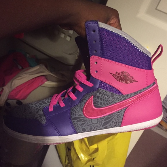 Jordan therapeutic shoes