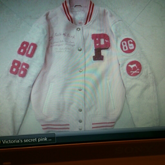 Looking to buy this jacket sml any size ok