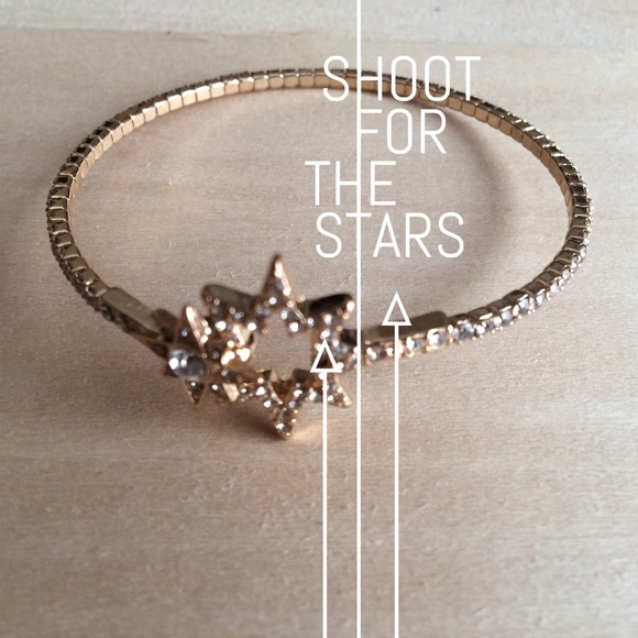 Shoot For the Stars🌟✨🌟🌛
