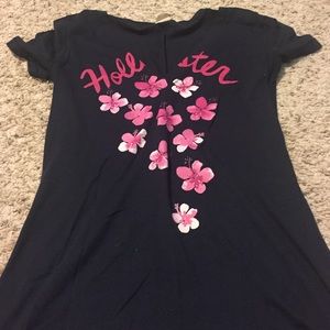 Hollister Tee