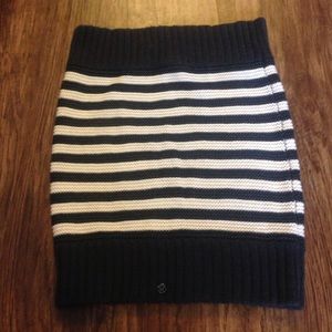 A cozy knit merino wool scarf from lululemon. O/S