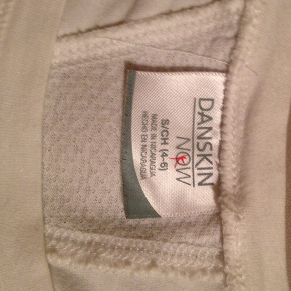 Outerware top - Picture 2 of 4