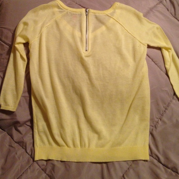 Sheer yellow top - Picture 3 of 3