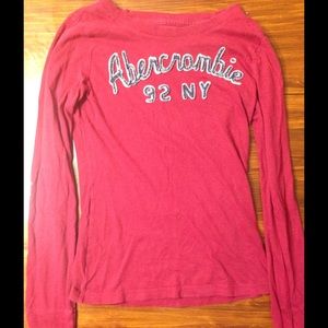 BUNDLE!!   2 long sleeve . 1 short sleeve