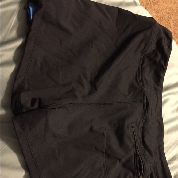 Black spandex running shorts - Picture 3 of 3