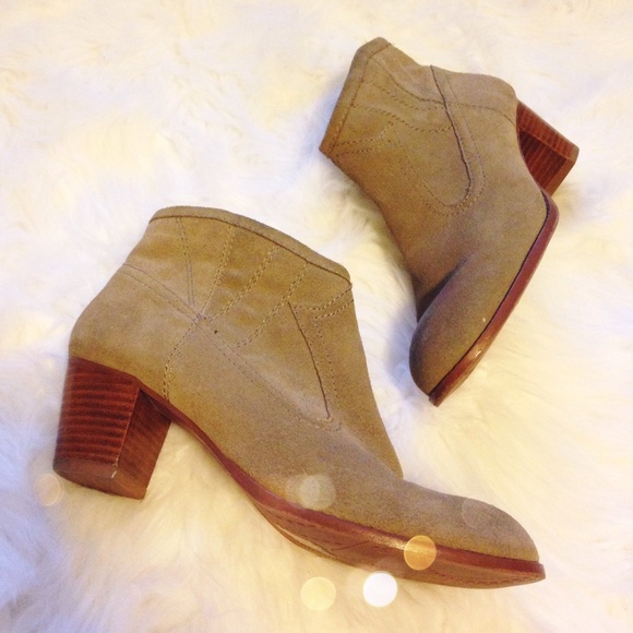 Dolce Vita Shoes - Dolce Vita Suede Ankle Booties
