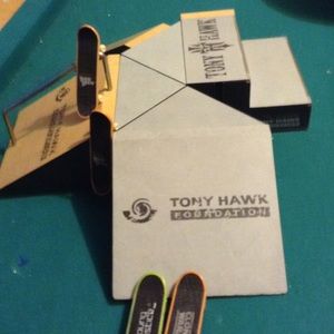 TECH DECK.  Ramp