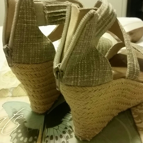 Spring shoes - Picture 3 of 4