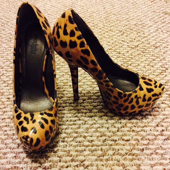 Cheetah Print Heels - Picture 1 of 3