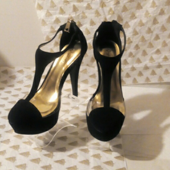 Qupid Shoes - Black Penelope  in suede.