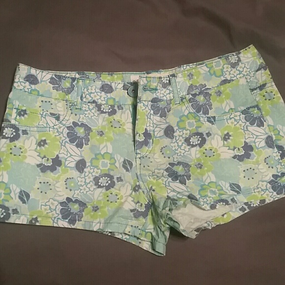 Floral print shorts