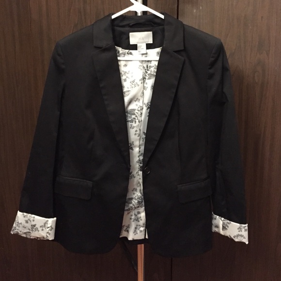 H&M Black Blazer
