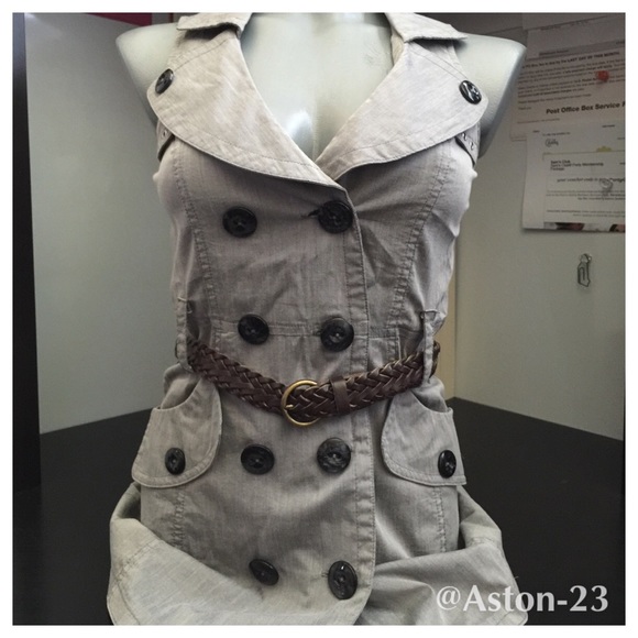 !!SOLD!! Entry - Sleeveless Top