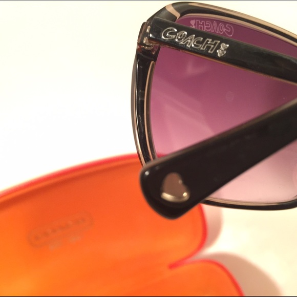 Original Coach "Poppy" sunglasses. - Picture 3 of 4