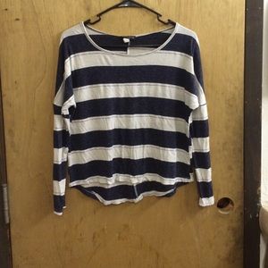 Long sleeve crop top