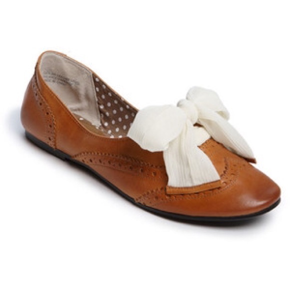 BP Oxford flats with chiffon bow