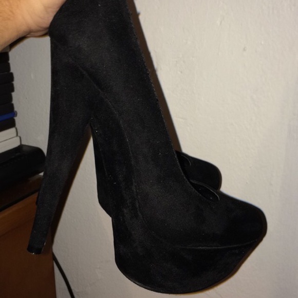 Ana Michelle Pointed Black Suede Pumps