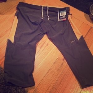 Nike Dri-Fit Crop Running Tights