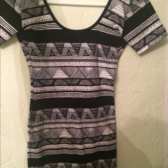Tight backless dress - Picture 1 of 2