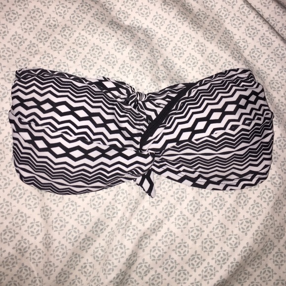 cute bathing suit top!