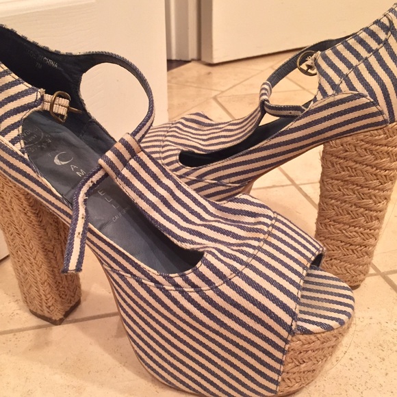 Original Jeffrey Campbell "Havana" - Picture 2 of 3