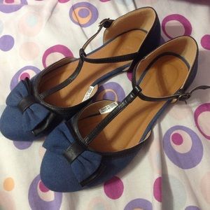 Blue and black flats with bow
