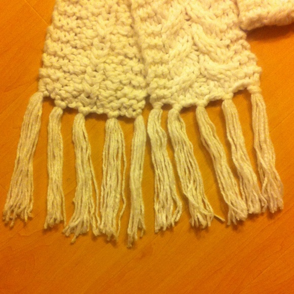 Scarf - Picture 3 of 3