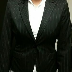 Pin stripe size 6 Express blazer