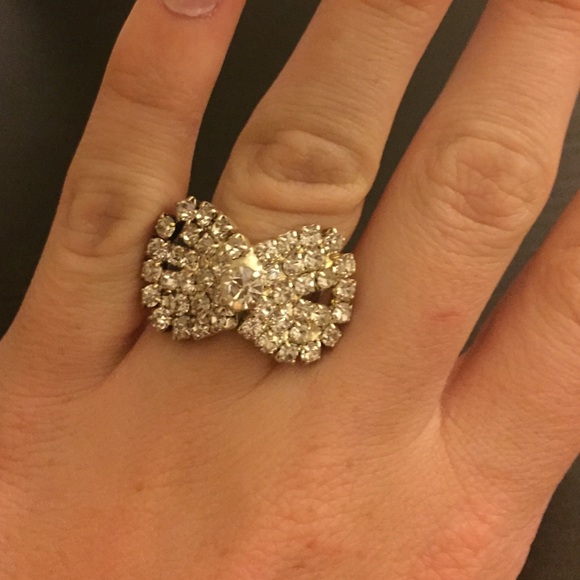 Bow Design Rhinestone Ring 💎 - Picture 1 of 2